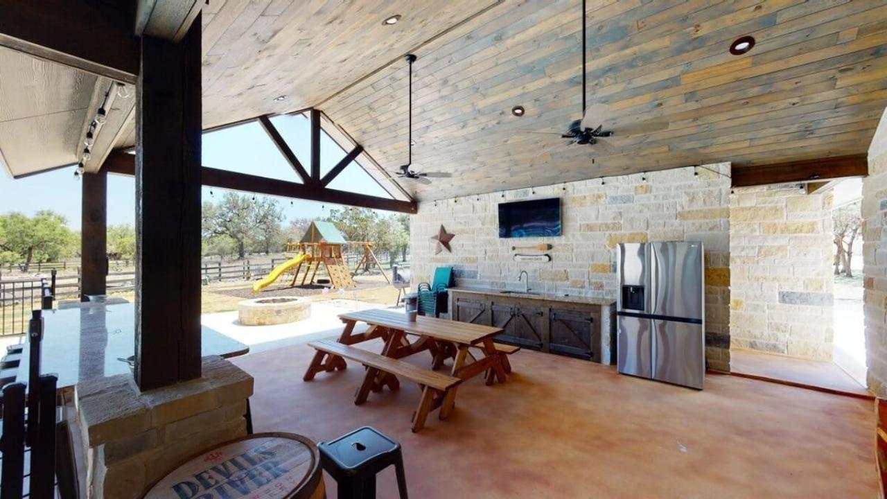 Heartstone Lodge Concan Esterno foto